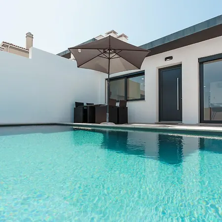 Paradise 2 Villa *